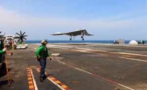 Drone_X47B_appontage_@ Us Navy